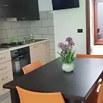 Fiore Di Zagara 100mt Dal Mare * 산비토로카포